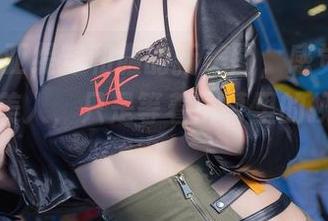 看Arty亚缇穿和服的新美图，感觉我也是个古典美人，只是等着屏幕里的换衣时刻！