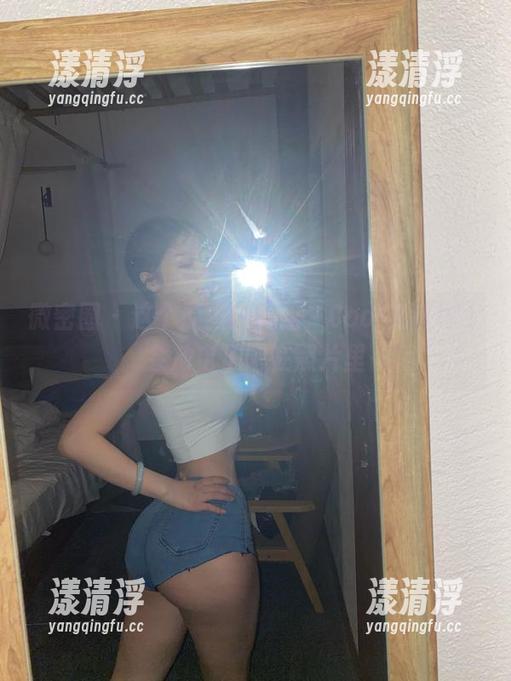 Cool文茜 微密圈 - 这个原图的学姐,Cool文茜也太会放电了吧在照片里