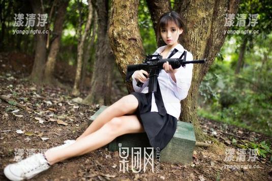 GIRLT果团网 - 周大萌的学妹写真集：分享一点点的风趣与甜蜜