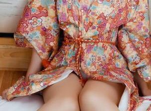 GIRLT果团网 – 有没有人看过龚玥菲的连衣裙写真？这颜色莫名戳我？
