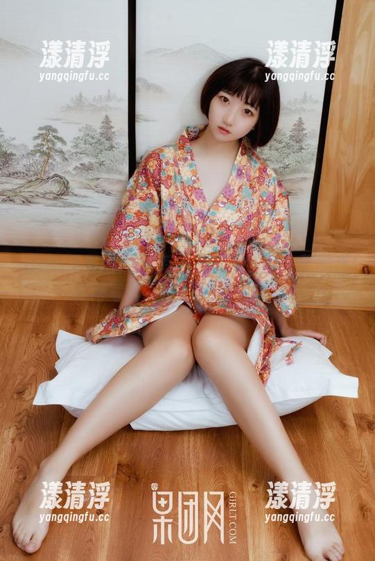 GIRLT果团网 - 有没有人看过龚玥菲的连衣裙写真？这颜色莫名戳我？