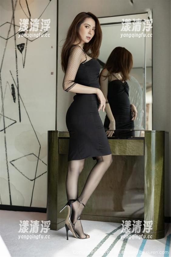 IMiss爱蜜社-兜豆靓Youlina IMiss爱蜜社 - 最新体操服图包,兜豆靓Youlina又开始“体操式撒娇”了!