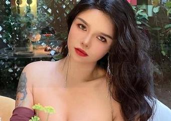 微密圈 – Jessie婕西、红色睡袍与咖啡,让资源集里的每一帧都是小确幸!