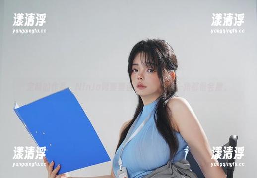 定制的作品，NinJa阿寨寨这浴室里的每一角都很会撩。