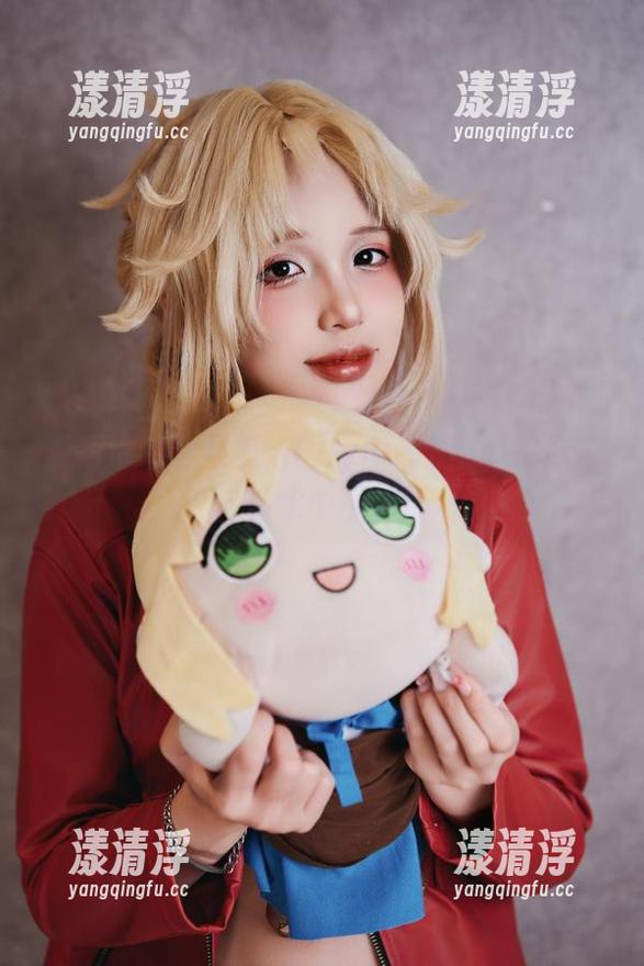PuyPuyChan 最新泳装合集里,PuyPuyChan教你如何做水中小白!