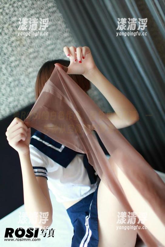 ROSI写真 看ROSI的白色作品,图包里的高清,一秒钟从空间跑到梦里。