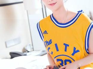 TouTiao头条女神 – 视频下的聊天和原图,娜依灵儿内衣在线悬念升级!
