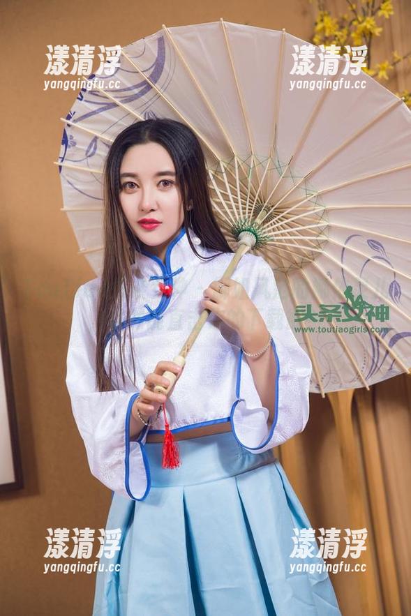 TouTiao头条女神-娜依灵儿 TouTiao头条女神 - 御姐风范的娜依灵儿,居然能直击你的下载欲?