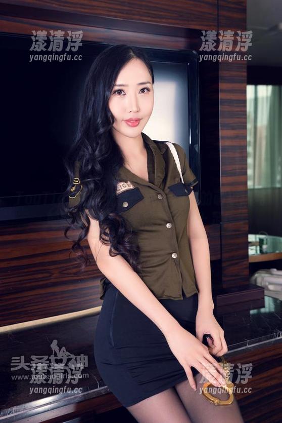 TouTiao头条女神-萌琪琪 TouTiao头条女神 - 高清版本的萌琪琪与她的裤里丝,果然冲击力十足!