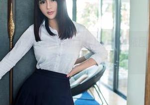 TuiGirl推女郎 – 这不是普通的工作日，赵惟依图包更新，办公室美学齐飞！