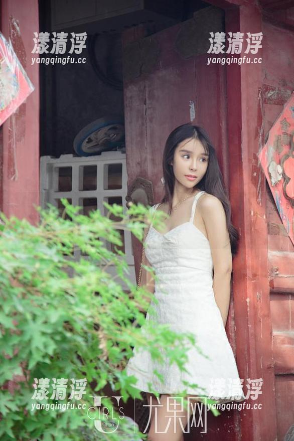 UGirls尤果网-李易童 UGirls尤果网 - 李易童的图包分享:夏天的熟悉味道,放眼望去都是人间美好。