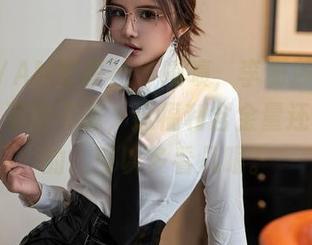 XINGYAN星颜社 – 啧啧,李丽莎的豹纹写真,不得不说,这福利含金量还是蛮高的,可以多看几眼。