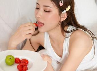 Xiuren秀人网 – Elise谭晓彤原图：万圣节于我来说，是这样的扭曲与美