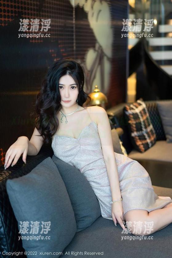 Xiuren秀人网-小Kiki Xiuren秀人网 - 分享小Kiki的自拍秘籍,连我都想试试了!