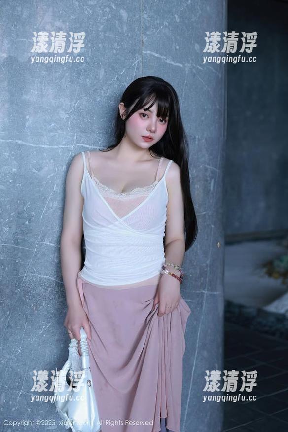 Xiuren秀人网-杏子Yada Xiuren秀人网 - 杏子Yada这“白色”图集,果然让我对无圣光有了新的理解,哈哈。