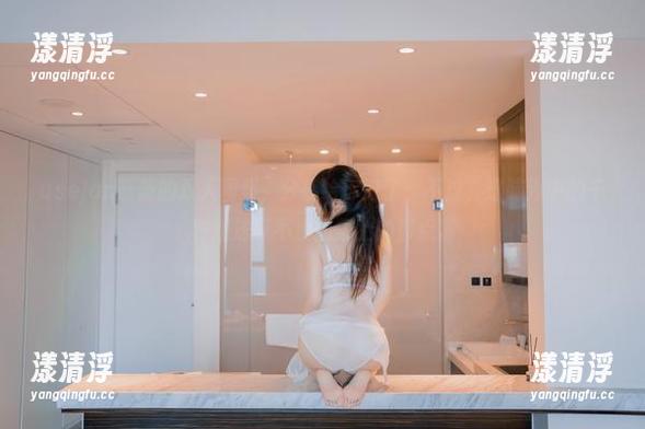 usejan蓝蓝 usejan蓝蓝的双人图集,分享给你好了;不过,这脑海中的千种想法可不止图集上的那点。