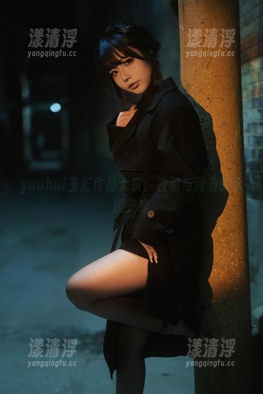 yuuhui玉汇 yuuhui玉汇作品大赏:校服与青春的大胆交锋