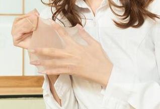 丽柜 – 分享心心的睡衣美图,这是懒散美学的完美示范
