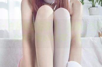 丽柜 – 白衬衫里的敏儿:戏谑人生的壁纸合集!你pick哪一款?