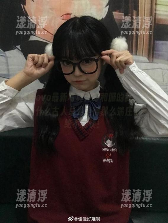 佳佳酱ovo 佳佳酱ovo最新写真:穿和服的我,终于明白为什么古人总是走得那么端庄了——绝不能快!