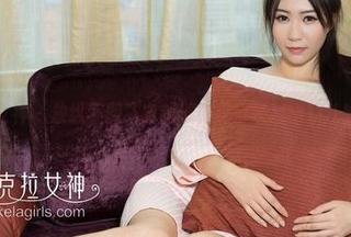克拉女神 – 放纵不羁,定制摄影正好映射出颖儿的个性