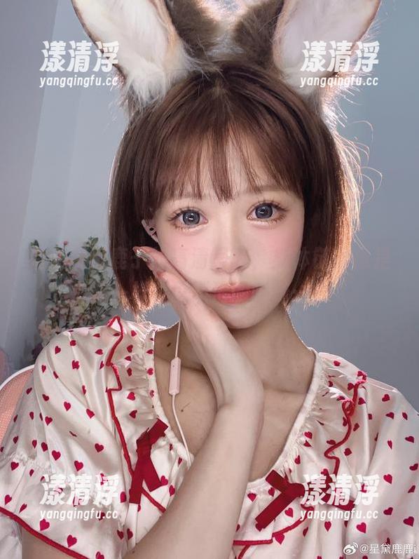 千反田鹿子 看千反田鹿子的高清写真,身体链就像是谜一样,说不清的暧昧……