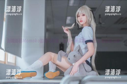 南桃Momoko 厨娘南桃Momoko的魔幻转变,分享一杯美图,这比我做的菜还香