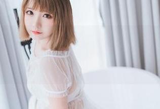 哎呀,猫儿制服jk少女居然是喵糖映画最新合集里的主角,真让人恍惚。
