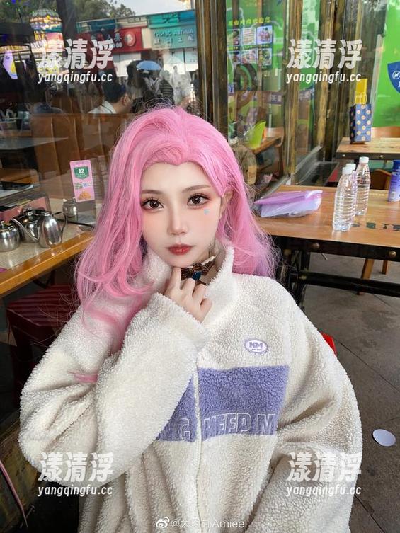 大肉丸Amiee 当大肉丸Amiee穿上旗袍,图片好看到我快要开始反复观看了!