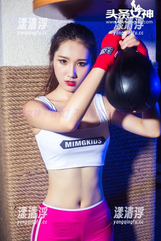 头条女神-文雪 头条女神 - 修女?不如看文雪的私房奇遇合集
