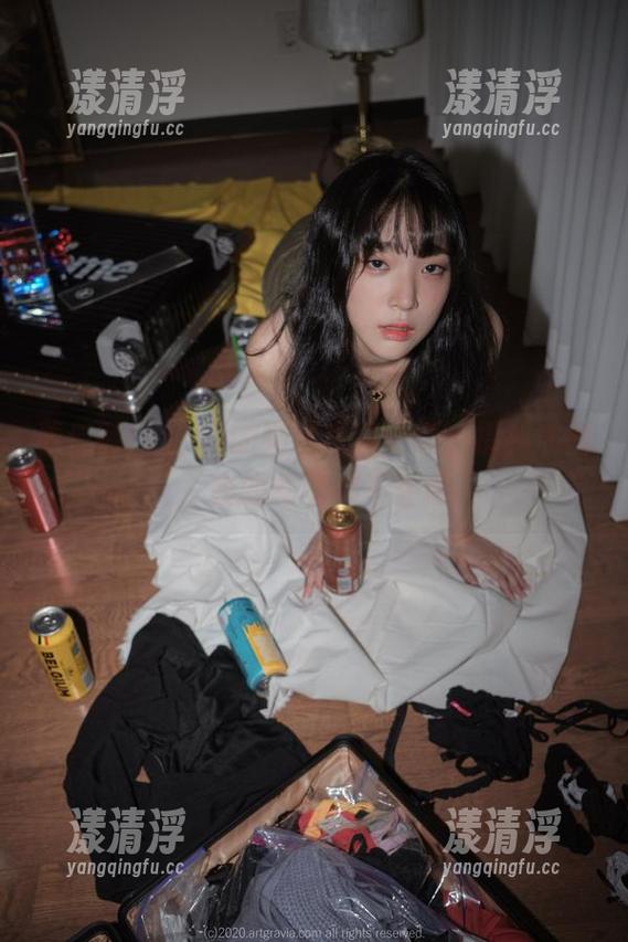 姜仁卿(강인경)的婚纱写真更新，福利满满，我的眼睛都不够用