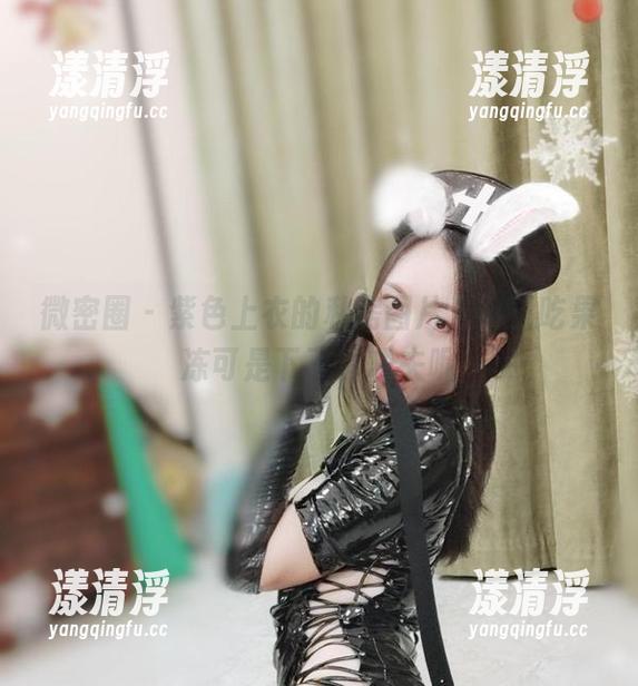 小玉吃果冻 微密圈 - 紫色上衣的私房图片,小玉吃果冻可是下了真功夫呢