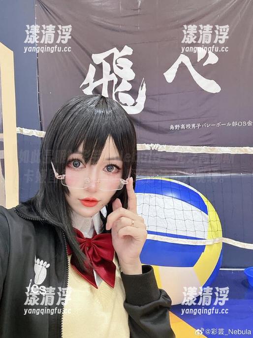 彩芸_Nebula 如此显眼的彩芸_Nebula—光之高扬斯卡娅图集,真心让人没办法移开视线。