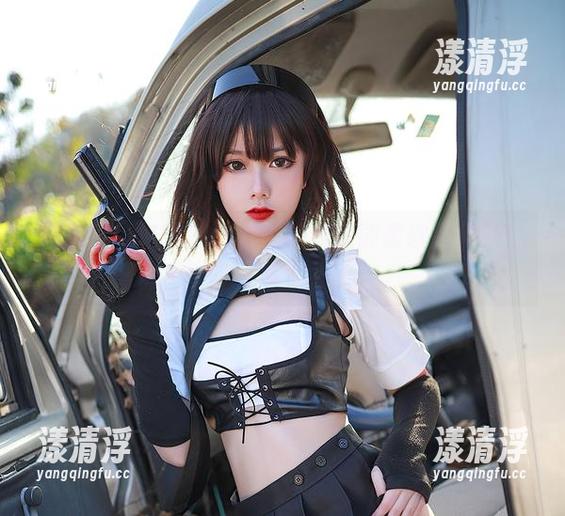 您的蛋蛋 巨清晰!您的蛋蛋体操服到底能柔软到何种地步?