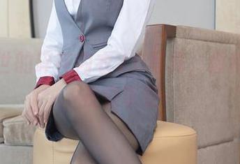 抖娘利世的碎花内衣2.0写真，福利满满的视觉享受