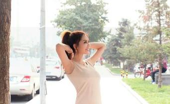 推女郎 – Yu佳妮今天来办公室打卡……全套原图都在这里，谁还在认真工作？