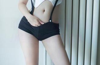 推女郎 – 李丽莎的私拍：别想太多，只是JK与饼干的美妙搭档！