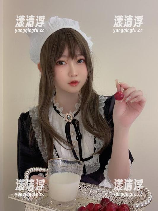 这私拍得看！是依酱吖的2023-五月图包，快来见证她的丰满时刻！