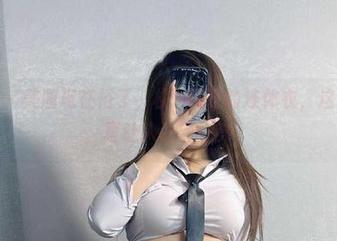 微密圈 – 美图现在俗了，桃沢樱呀的连体衣，这种大胆，真让人眼前一亮。