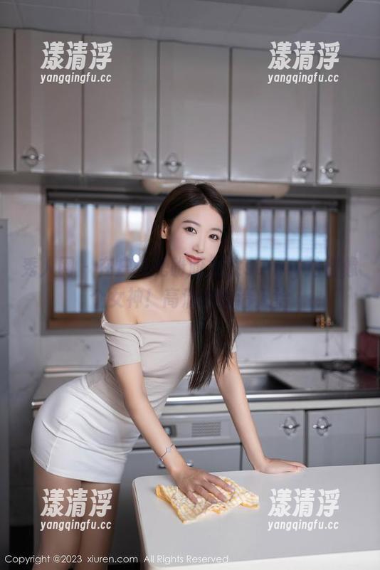 秀人网-盼盼龙女sunny 秀人网 - 在户外把盼盼龙女sunny拍得像个女神!高清原图请入洽