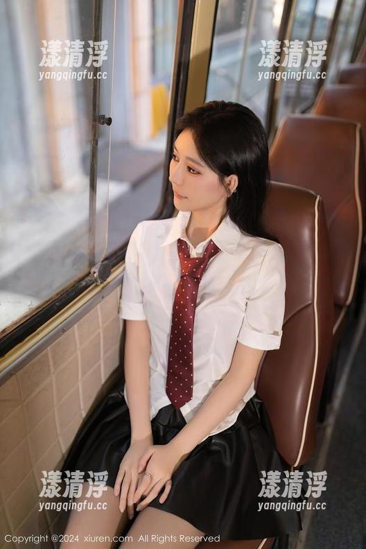 秀人网-艾栗栗栗栗栗栗吖 秀人网 - 当艾栗栗栗栗栗栗吖化身女王,原图和套图让人不得不想入非非!