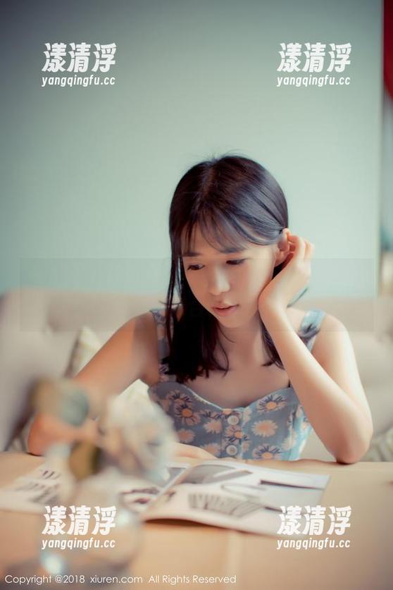 秀人网-袁圆 秀人网 - 反向光影:袁圆的无圣光泳装时刻合集