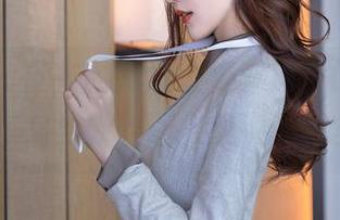 秀人网 – 皮衣的婀娜身姿，黄可Christine的作品更新，让人想说的太多了。