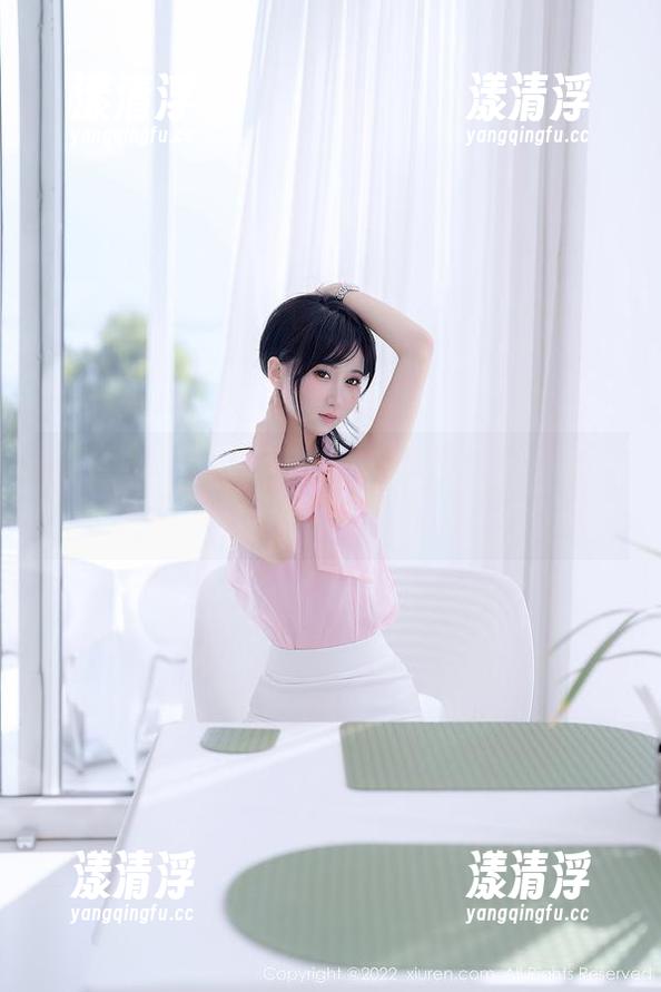 秀人网-黄婧GIGI 秀人网 - 黄婧GIGI的天台美图,不看看你会后悔的!新鲜的更新来啦~