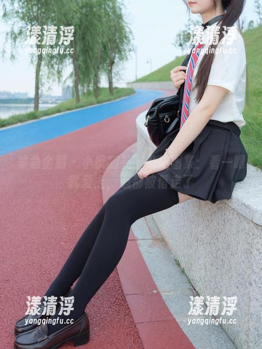 紧急企划-小枫 紧急企划 - 小枫的礼服私拍图集:看一眼就爱上,心都被借走了