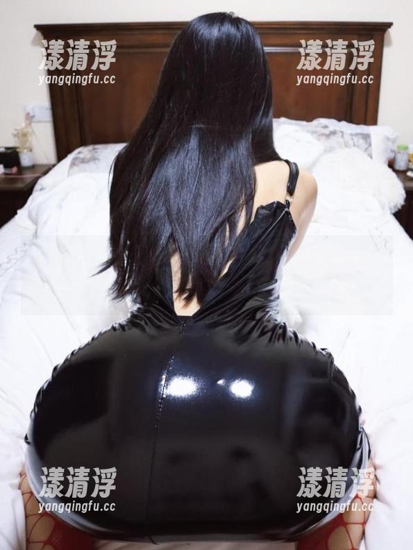 纪念小小v 微密圈 - 红色内衣作品,这不就像是纪念小小v的定制频道新开张?