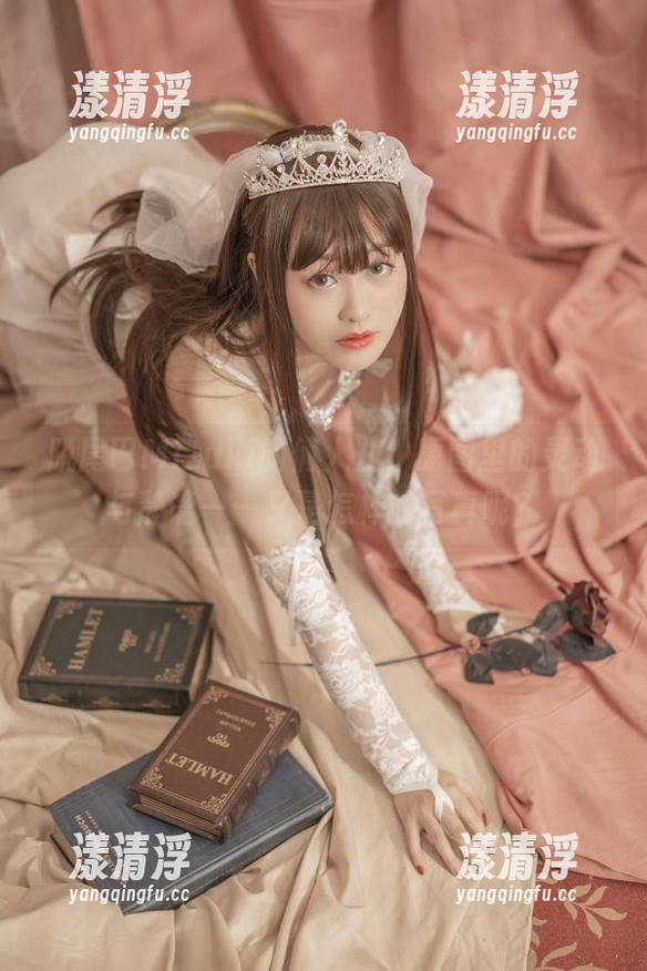 脱尾巴Mizuki 脱尾巴Mizuki的俩人儿,原图里的灵动与静谧——又是怎样的写真呢?
