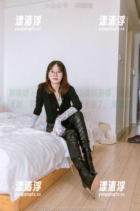 袜啵啵-小甜豆 袜啵啵 - 小甜豆的巧克力蛋糕剧情,美图无数,花絮版总觉得哪里卡住了,难道是我自己好期待?
