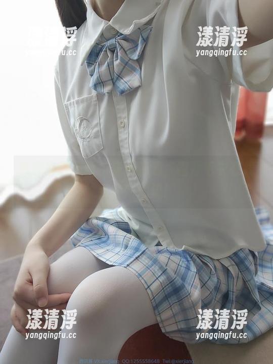 西尔酱 资源普通但西尔酱不普通,露背毛衣在线引导新潮流!