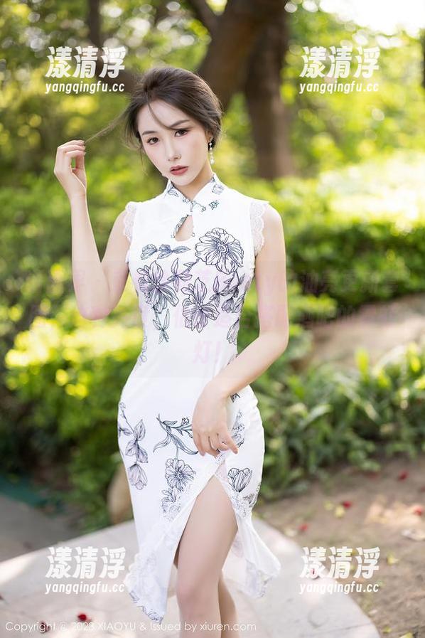 语画界-徐莉芝Booty 语画界 - 来看徐莉芝Booty的油亮更新套图,这种亮度,估计适合搭配酒吧的霓虹灯!
